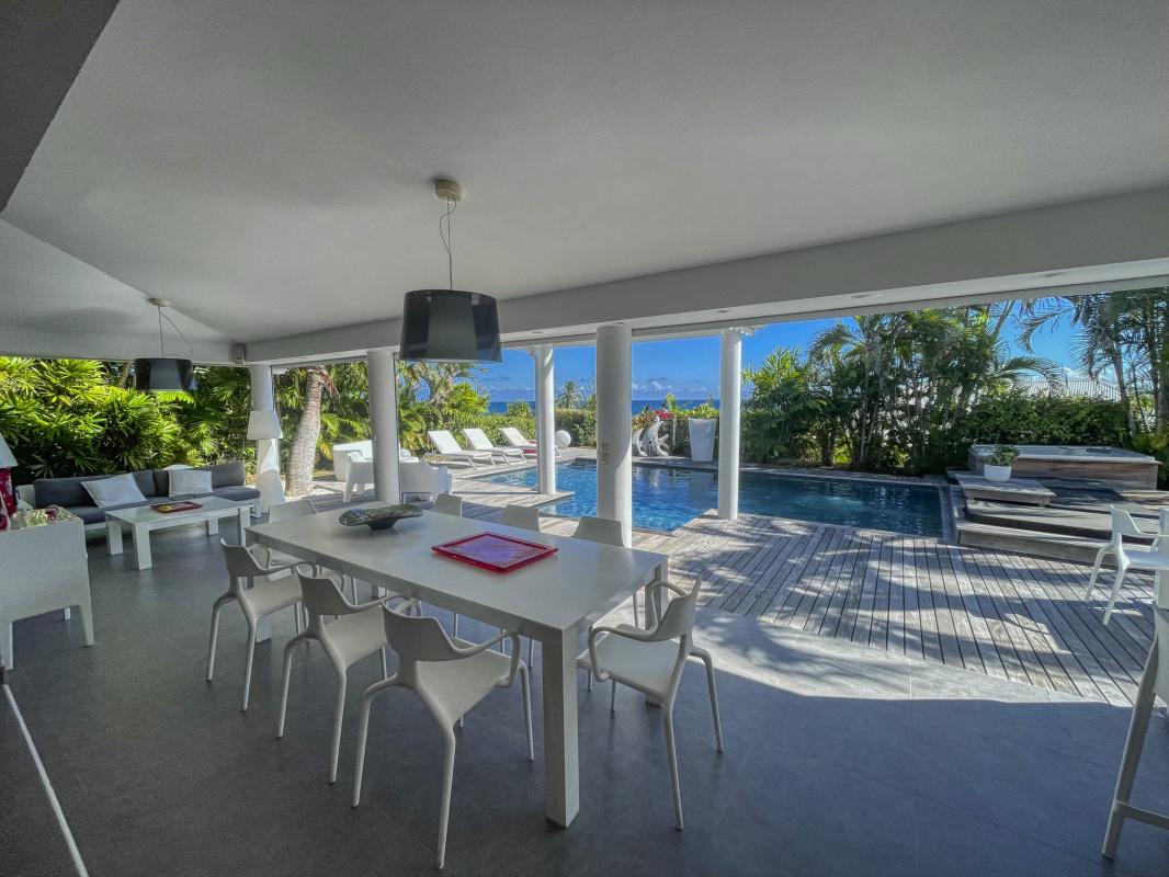 14.Location villa piscine Saint François Guadeloupe_terrasse vue sur mer